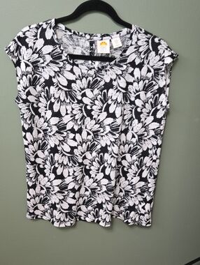 C&C California 100% Linen Sz M Black/white